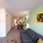 Beautiful 60m2 One-bedroom With Terrace - Wa7a Lägenhet *