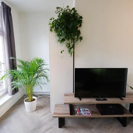 Beautiful 60m2 One-bedroom With Terrace - Wa7a Апартаменты Тил