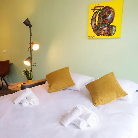 Beautiful 60m2 One-bedroom With Terrace - Wa7a Tiel