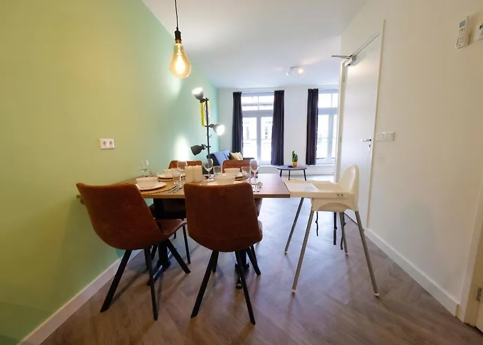 Lägenhet Beautiful 60m2 One-bedroom With Terrace - Wa7a *