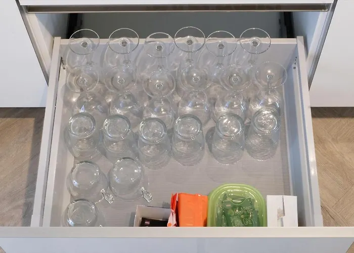 Beautiful 60m2 One-bedroom With Terrace - Wa7a Lägenhet