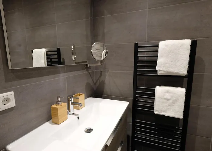 Beautiful 60m2 One-bedroom With Terrace - Wa7a Lejlighed Tiel