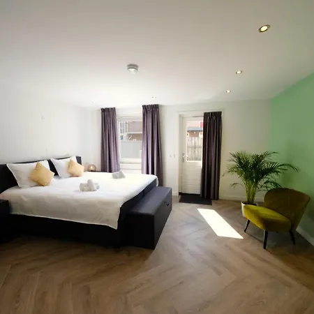 Beautiful 60m2 One-bedroom With Terrace - Wa7a Apartman Tiel